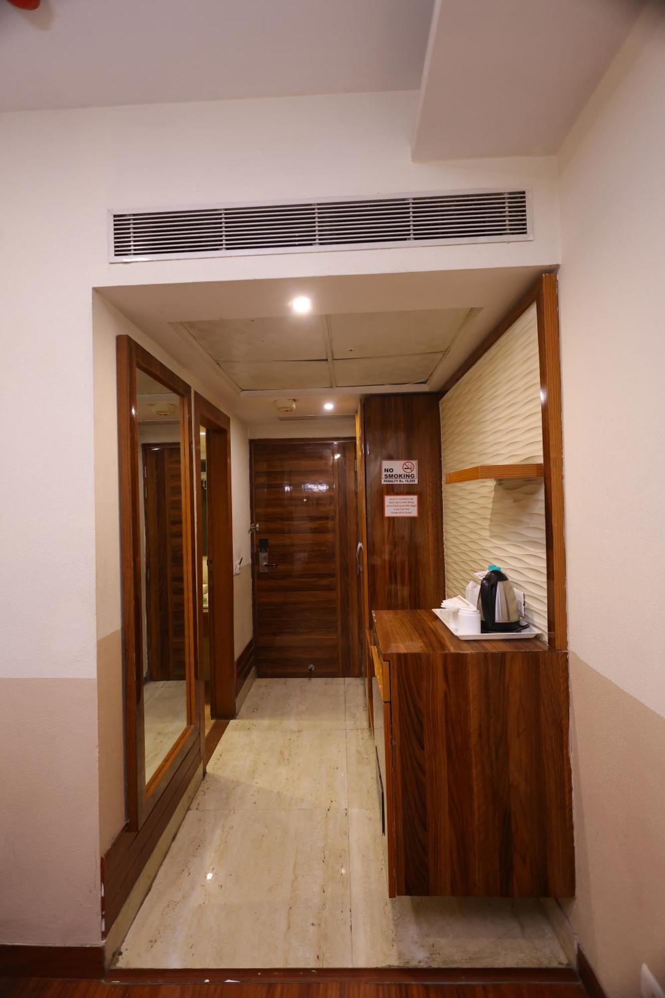Airport Hotel Ramhan Palace Mahipalpur New Delhi Luaran gambar